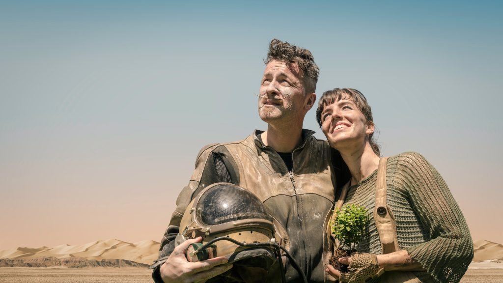 A happy young couple who have just resolved all their Terraform AWS provider UnauthorizedOperation errors. Photo credit: https://www.pexels.com/it-it/foto/foto-di-un-uomo-e-di-una-donna-che-guardano-il-cielo-732894